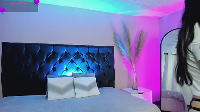 aisha   online show from 02.26.25