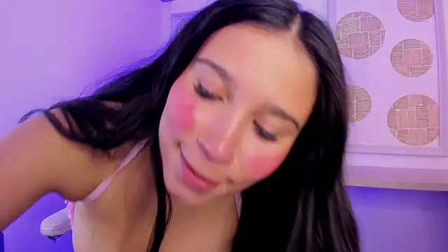 aisha   online show from 03.03.25