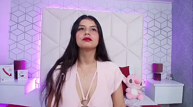 MadelineBeckert online show from 03.14.25