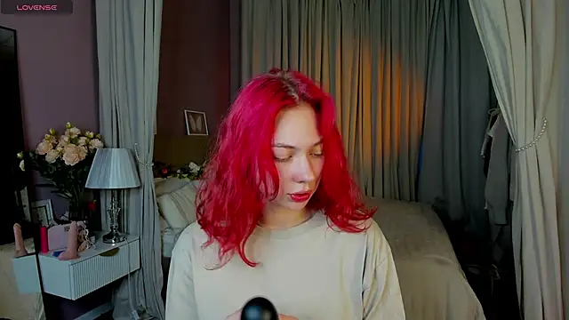 Miss you kiss online show from 04.18.26