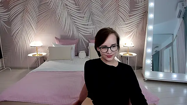 StellaGloww online show from 02.01.25