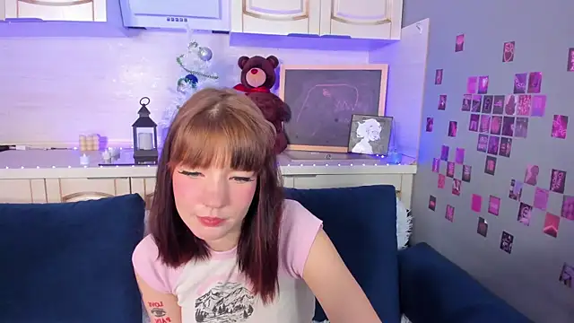 Linablueeyed online show from 12.11.24