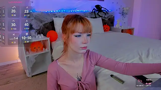 Snapshot of Linablueeyed chatting on 11.03.25 Linablueeyed online show from 11.03.25