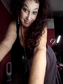 GypsyEsmeralda online show from 09.18.25