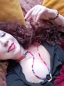 Snapshot of GypsyEsmeralda chatting on 02.04.26 GypsyEsmeralda online show from 02.04.26