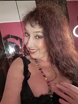 Snapshot of GypsyEsmeralda chatting on 05.04.26 GypsyEsmeralda online show from 05.04.26
