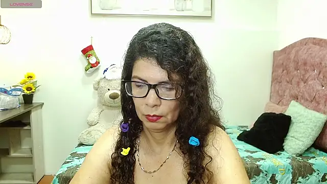 Snapshot of sila_bolum chatting on 12.05.24 sila bolum online show from 12.05.24
