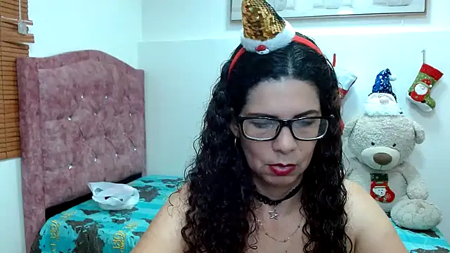 Snapshot of sila_bolum chatting on 12.16.24 sila bolum online show from 12.16.24