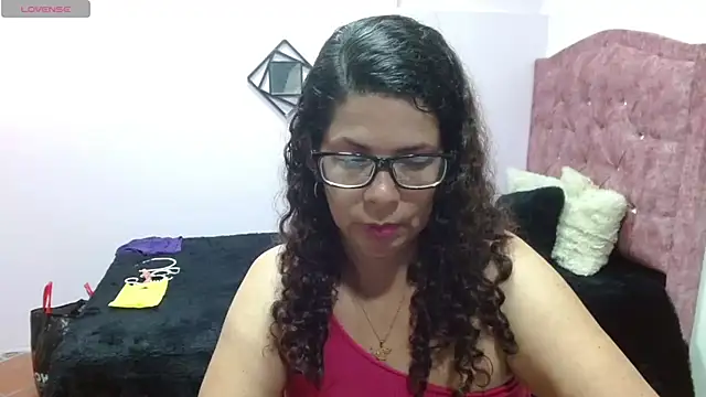Snapshot of sila_bolum chatting on 01.08.25 sila bolum online show from 01.08.25