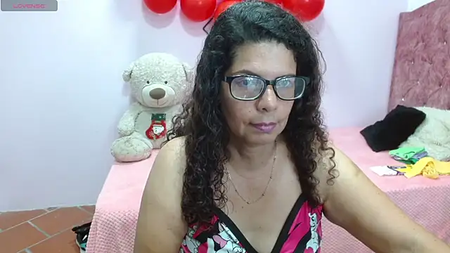 Snapshot of sila_bolum chatting on 02.14.25 sila bolum online show from 02.14.25