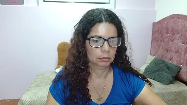Snapshot of sila_bolum chatting on 03.06.25 sila bolum online show from 03.06.25
