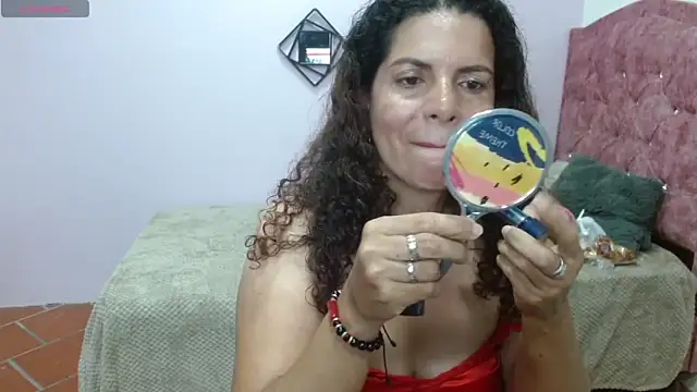 Snapshot of sila_bolum chatting on 03.06.25 sila bolum online show from 03.06.25