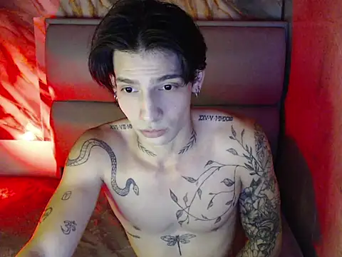 Apolo Hidalgo01 online show from 10.15.25