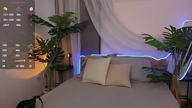 Alice Walters online show from 10.03.25