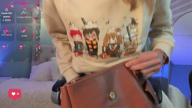 Nora Vennucci online show from 02.20.26