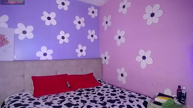 Snapshot of Eimyflorian chatting on 02.07.25 Eimyflorian online show from 02.07.25