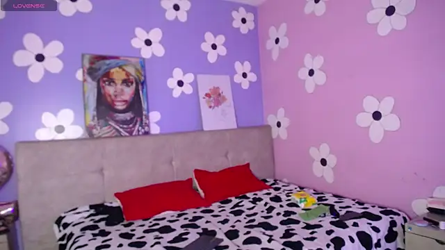 Snapshot of Eimyflorian chatting on 02.11.25 Eimyflorian online show from 02.11.25