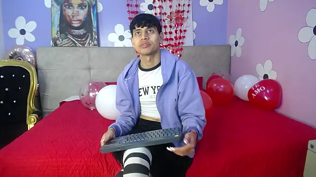 Snapshot of Eimyflorian chatting on 02.16.25 Eimyflorian online show from 02.16.25