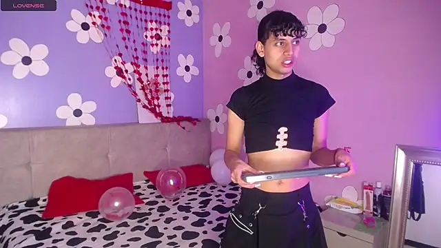 Snapshot of Eimyflorian chatting on 02.20.25 Eimyflorian online show from 02.20.25