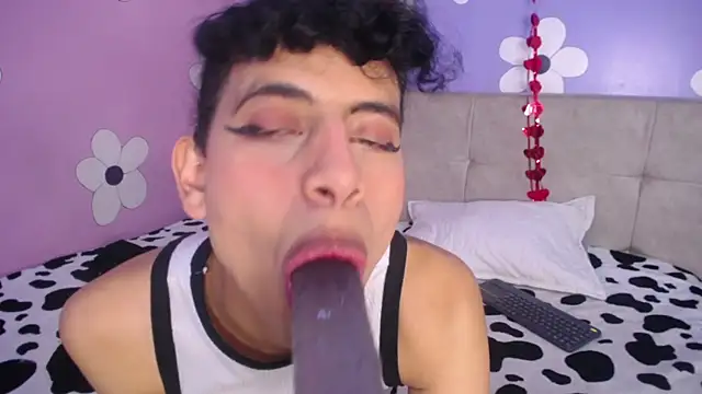 Snapshot of Eimyflorian chatting on 02.22.25 Eimyflorian online show from 02.22.25