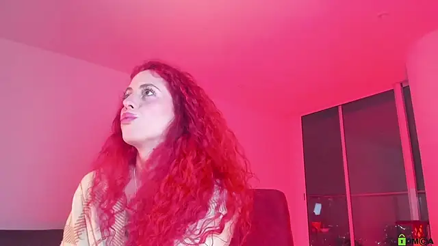 Borbala Iggy online show from 02.12.25