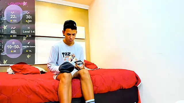 Snapshot of StrawwBoys chatting on 01.23.25 StrawwBoys online show from 01.23.25