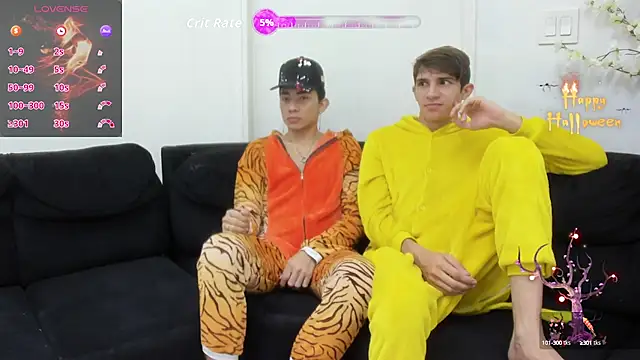 Snapshot of StrawwBoys chatting on 10.14.25 StrawwBoys online show from 10.14.25