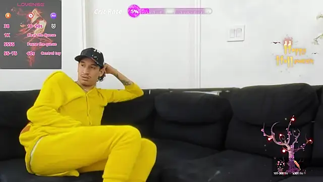 Snapshot of StrawwBoys chatting on 10.26.25 StrawwBoys online show from 10.26.25