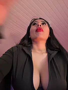 Anily Lovely online show from 03.08.25