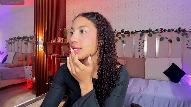 Snapshot of Daphnne_tay chatting on 02.09.26 Daphnne tay online show from 02.09.26