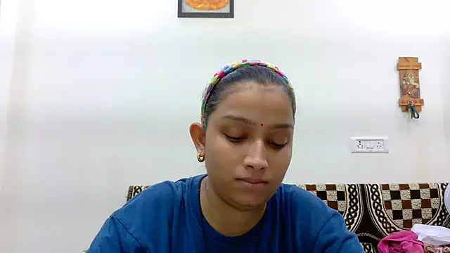 Aleena Rai online show from 10.04.25
