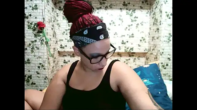 Snapshot of Indian_candyXX chatting on 03.03.25 Indian candyXX online show from 03.03.25