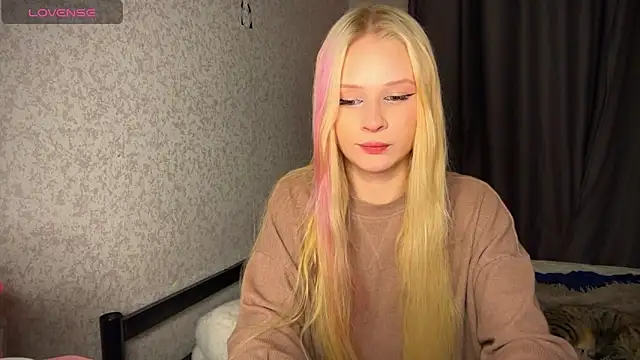 Snapshot of lisa_barbie chatting on 12.07.24 lisa barbie online show from 12.07.24