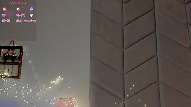 Snapshot of Jessie_Roy chatting on 02.05.25 Jessie Roy online show from 02.05.25