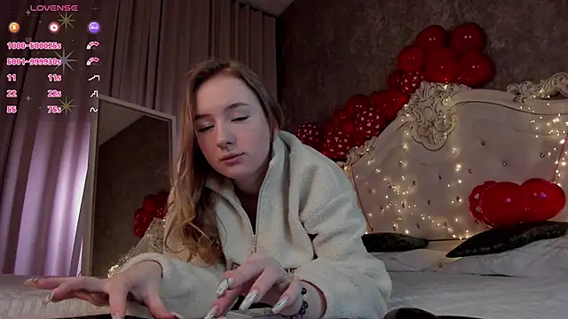 Snapshot of Jessie_Roy chatting on 02.15.25 Jessie Roy online show from 02.15.25