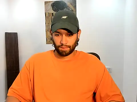 Snapshot of Dirtyboyhot chatting on 02.19.26 Dirtyboyhot online show from 02.19.26