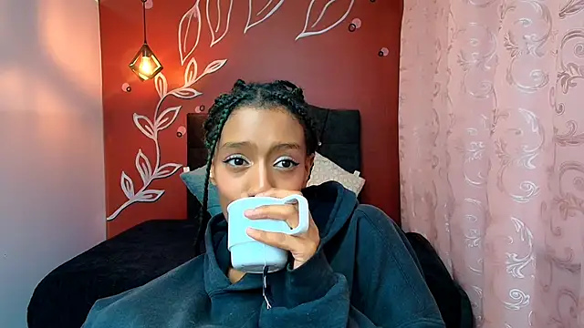 Zia Green online show from 12.19.24