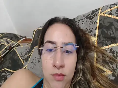 Snapshot of odette_brigh chatting on 10.02.25 odette brigh online show from 10.02.25