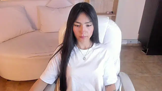 Amy Kiitty  online show from 03.10.25