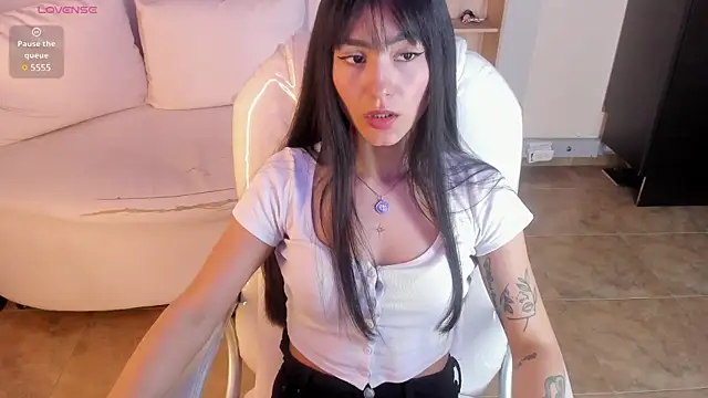 Snapshot of Amy_Kiitty_ chatting on 03.17.25 Amy Kiitty online show from 03.17.25