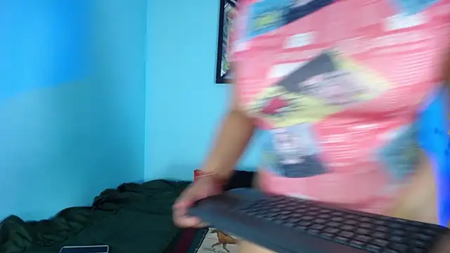 Iivana 19 online show from 11.08.25