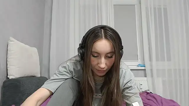 viviandaimond1 online show from 02.13.26