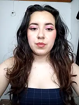 Emi chik online show from 12.14.24