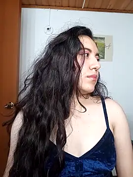 Emi chik online show from 12.03.25