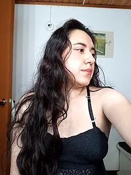 Emi chik online show from 02.05.26