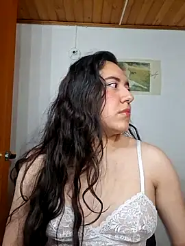 Emi chik online show from 02.28.26