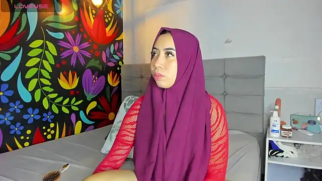 Sweet hot mia online show from 02.13.25