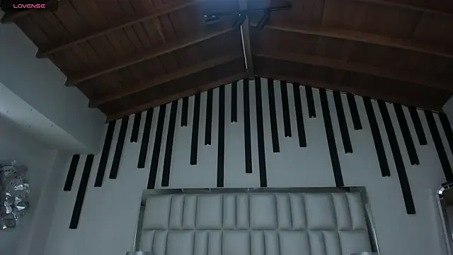 KatieNolan 1 online show from 01.12.26