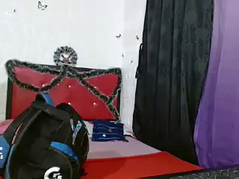 Snapshot of Dakota_SweetX chatting on 12.20.24 Dakota SweetX online show from 12.20.24