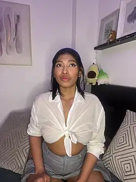 Isabella fasilier online show from 01.14.25